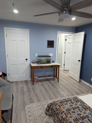 Home Office, Interior, Recessed Lighting, Wood Texture Flooring