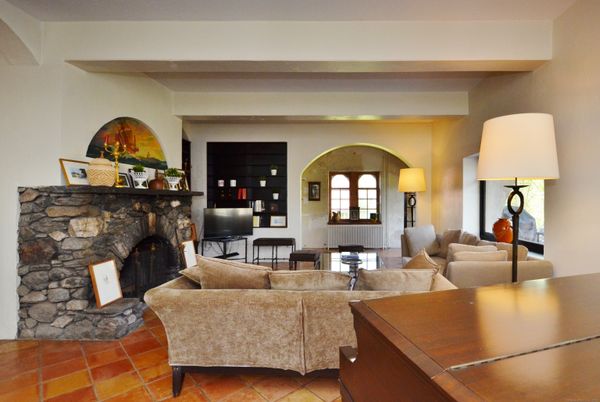Fireplace, Interior, Living room