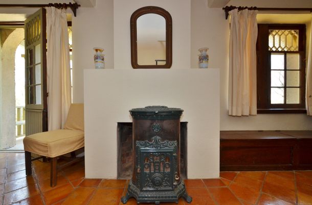Fireplace, Interior