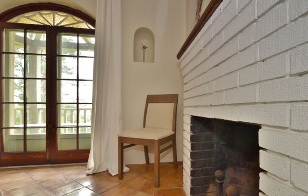 Fireplace, Interior