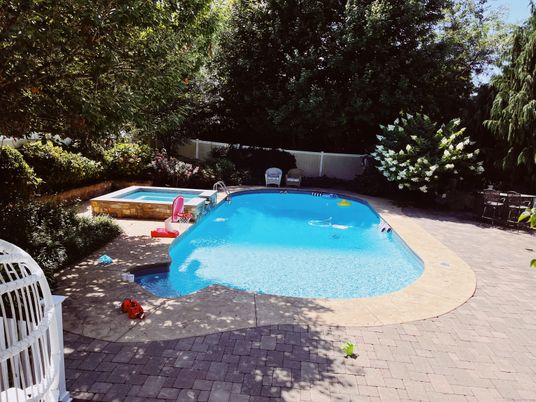 Exterior, Pool