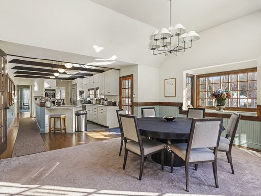 Chandelier, Dining room, Interior, Kitchen, Pendant Lights, Wood Texture Flooring