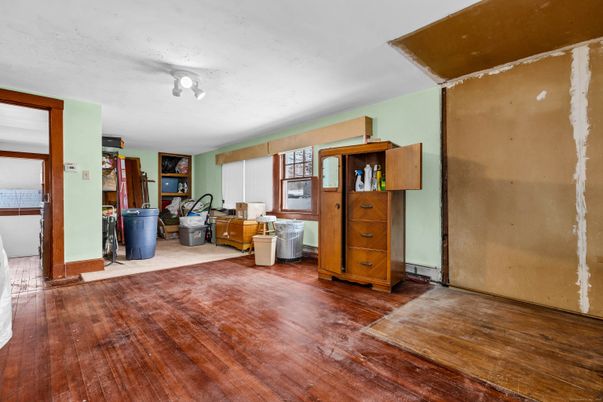 Interior, Washer, Wood Texture Flooring