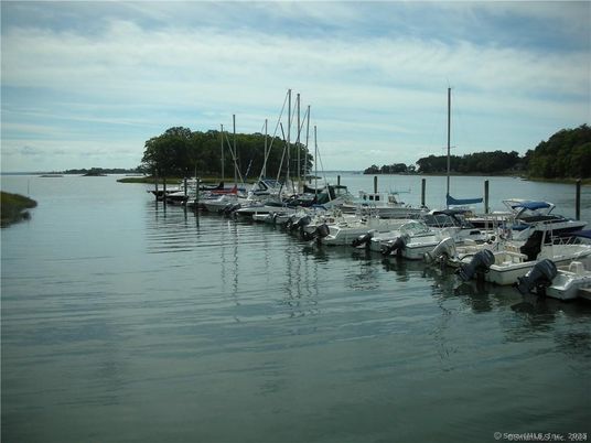 Exterior, Lake