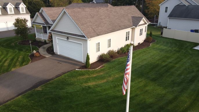 Attached, Exterior, Facade, Cape Cod