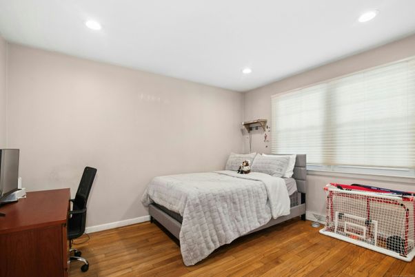 Bedroom, Home Office, Interior, Recessed Lighting, Wood Texture Flooring
