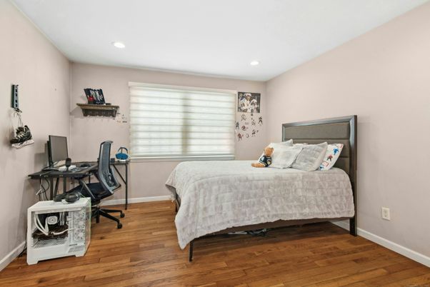 Bedroom, Home Office, Interior, Recessed Lighting, Wood Texture Flooring