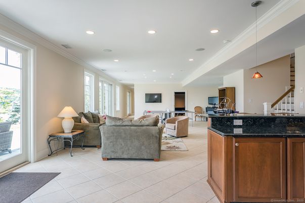 Interior, Living room, Pendant Lights, Recessed Lighting
