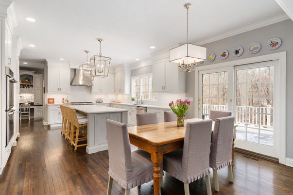 Chandelier, Dining room, Interior, Kitchen, Pendant Lights, Recessed Lighting, Stainless Steel Appliances, Wood Texture Flooring