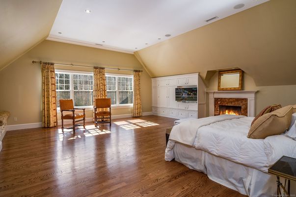 Bedroom, Dining room, Fireplace, Interior, Recessed Lighting, Wood Texture Flooring