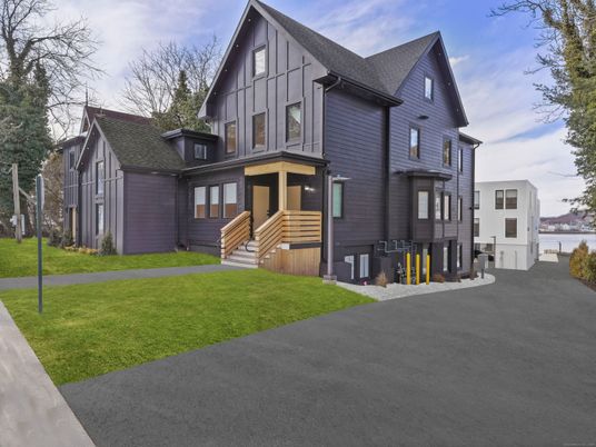 Backyard, Exterior, Facade, Farmhouse