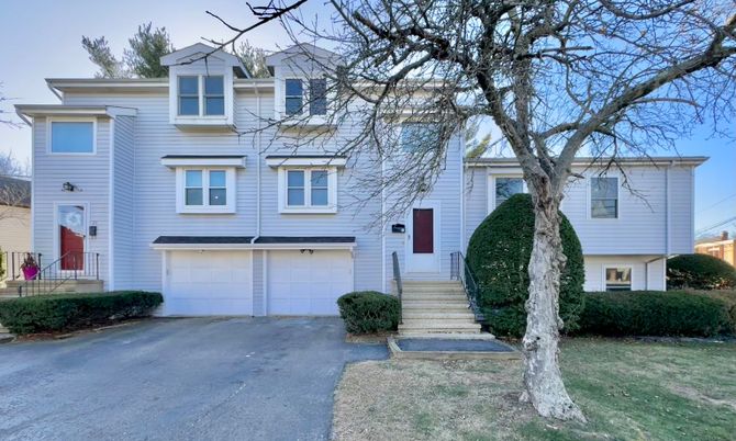 Attached, Exterior, Facade, Raised Ranch