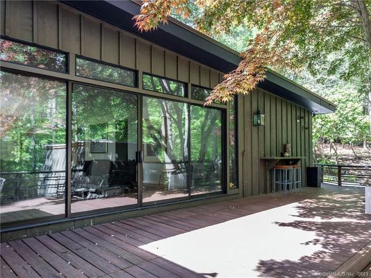 Exterior, Sun Room