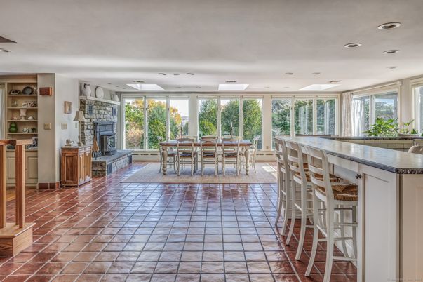 Dining room, Fireplace, Interior, Recessed Lighting