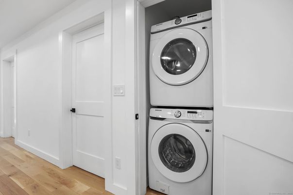 Interior, Utility Closets, Washer, Wood Texture Flooring