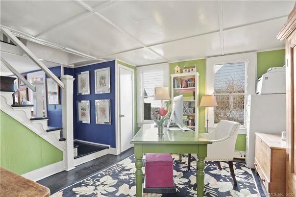 Home Office, Interior