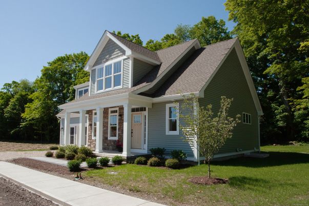 Exterior, Facade, Farmhouse