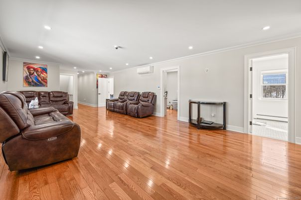 Interior, Living room, Recessed Lighting, Wood Texture Flooring