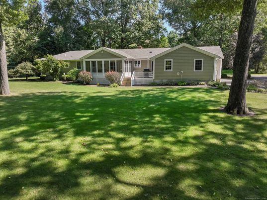 Backyard, Exterior, Facade, Ranch