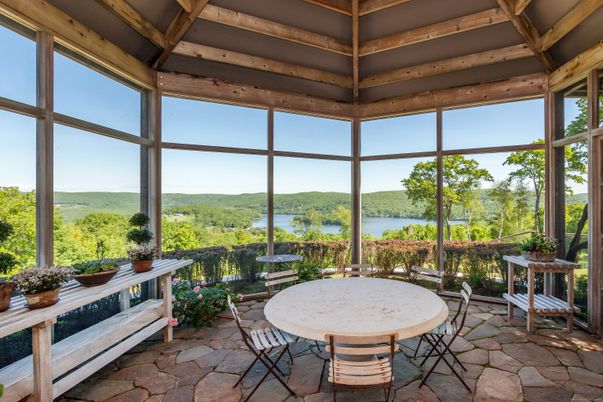 Interior, Sun Room, Water, Wooden Beams