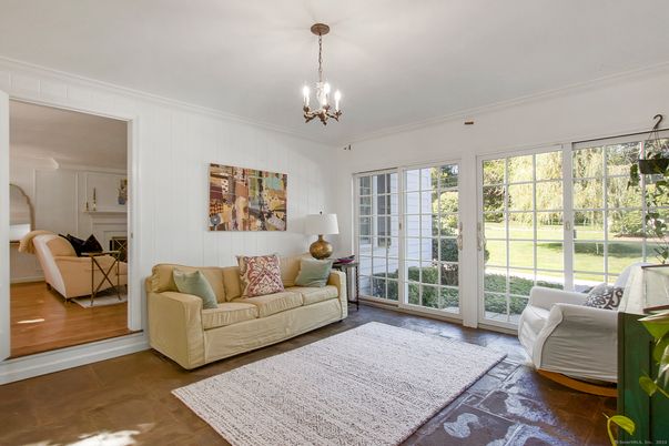 Chandelier, Fireplace, Interior, Living room, Pendant Lights, Wood Texture Flooring