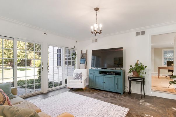 Chandelier, Interior, Living room, Pendant Lights, Wood Texture Flooring