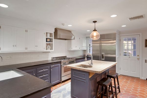 Interior, Kitchen, Pendant Lights, Recessed Lighting, Stainless Steel Appliances
