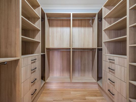 Interior, Walk-in Closets, Wood Texture Flooring