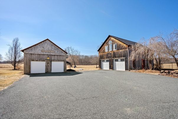 Detached Garage, Exterior