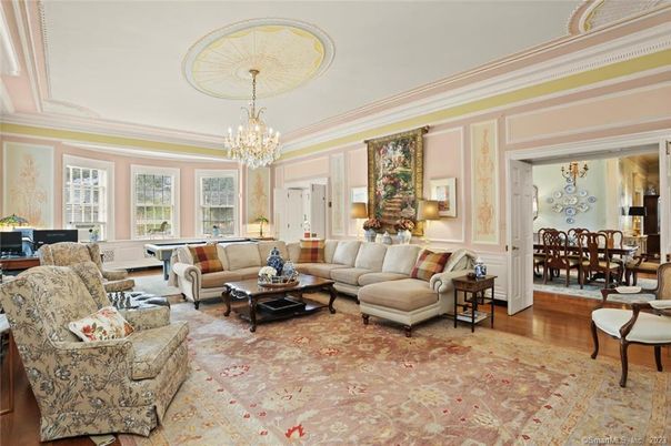 Chandelier, Dining room, Interior, Living room, Wood Texture Flooring