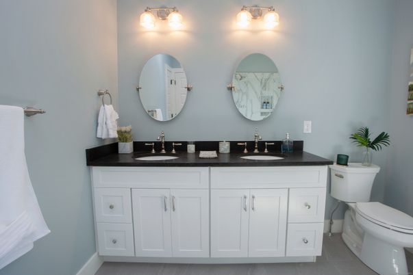 Bathroom, Dual Sink Vanities, Interior