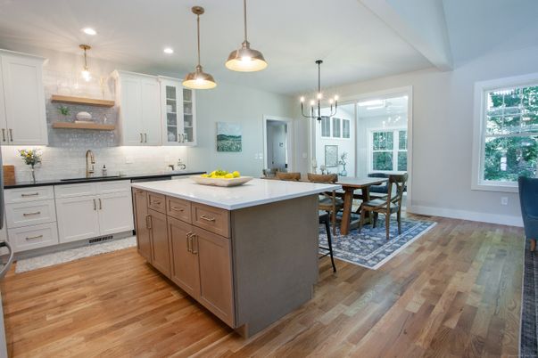 Dining room, Interior, Kitchen, Pendant Lights, Recessed Lighting, Wood Texture Flooring