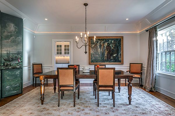 Chandelier, Dining room, Interior, Recessed Lighting, Wood Texture Flooring