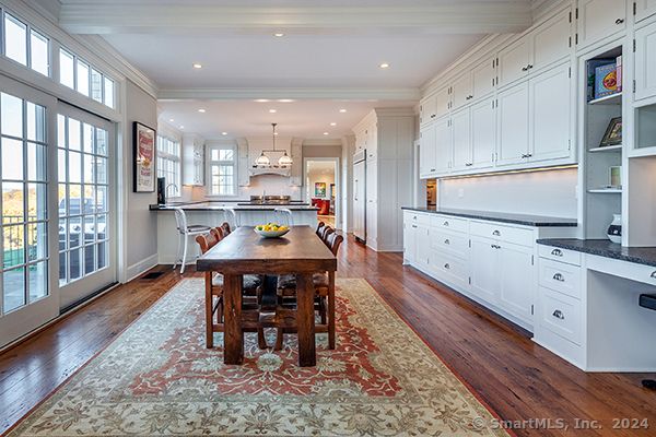 Chandelier, Dining room, Interior, Kitchen, Pendant Lights, Recessed Lighting, Wood Texture Flooring