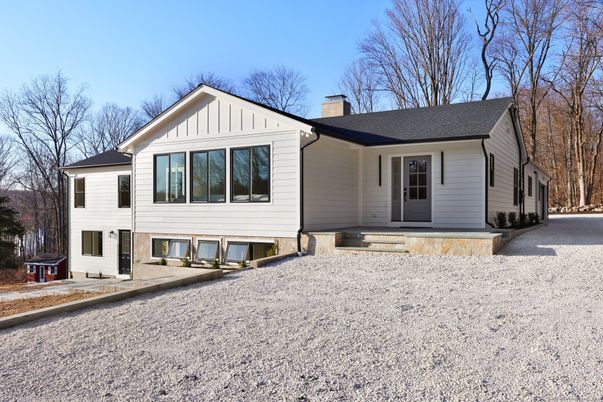 Exterior, Facade, Farmhouse