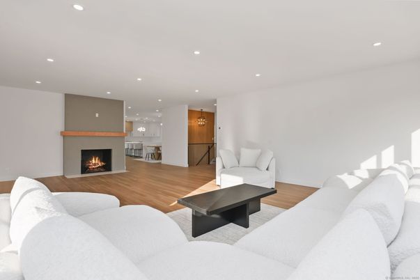 Fireplace, Interior, Living room, Pendant Lights, Recessed Lighting, Wood Texture Flooring