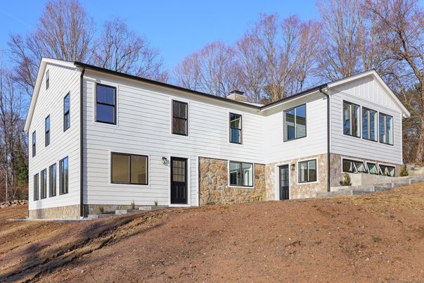 Exterior, Facade, Farmhouse