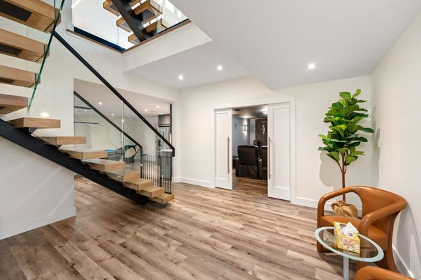 Interior, Recessed Lighting, Wood Texture Flooring