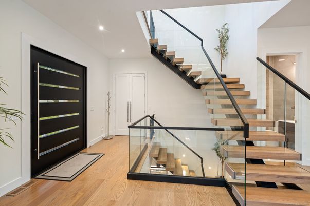 Interior, Recessed Lighting, Wood Texture Flooring