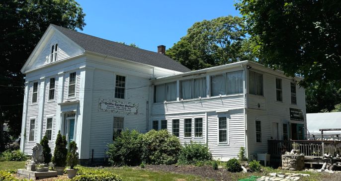 Exterior, Facade, Georgian
