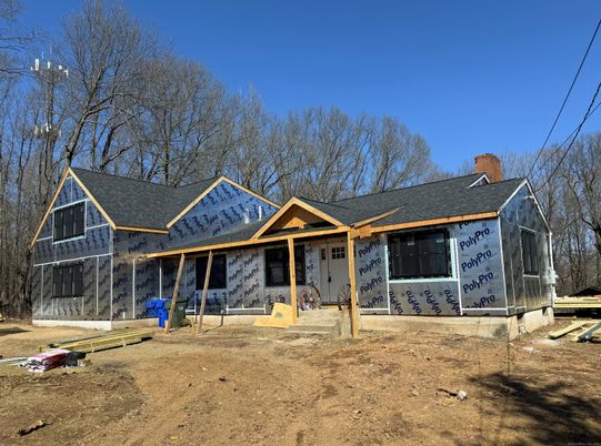 Backyard, Exterior, Facade, Ranch