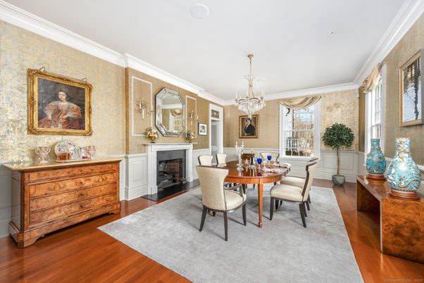 Chandelier, Dining room, Fireplace, Interior, Wood Texture Flooring