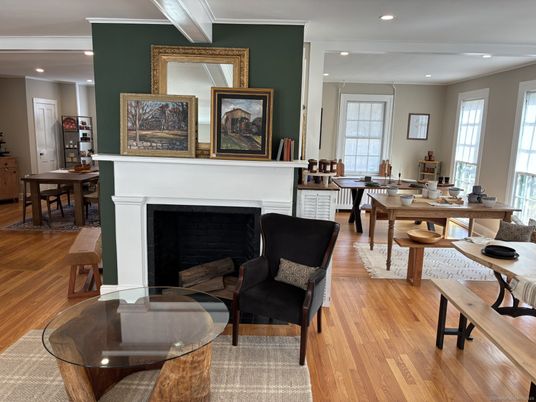 Dining room, Fireplace, Interior, Recessed Lighting, Wood Texture Flooring