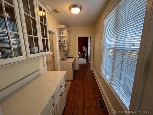 Interior, Washer, Wood Texture Flooring