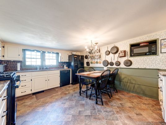 Chandelier, Interior, Kitchen