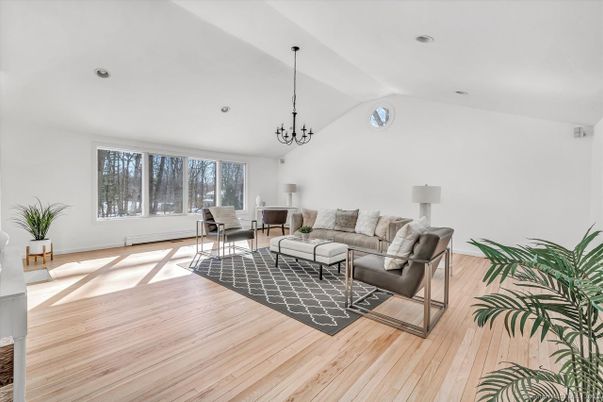 Chandelier, Dining room, Interior, Living room, Recessed Lighting, Wood Texture Flooring