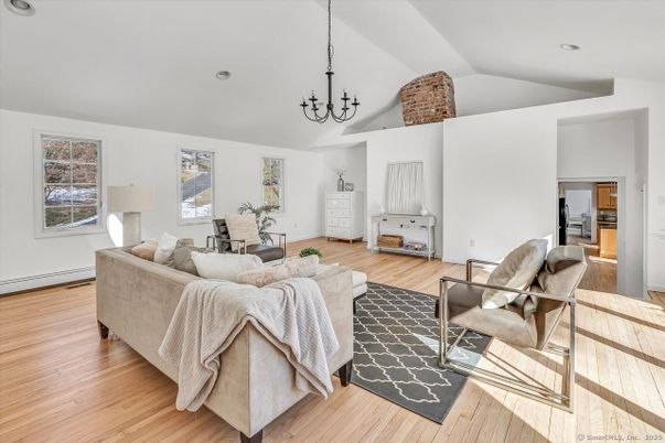 Chandelier, Interior, Living room, Recessed Lighting, Wood Texture Flooring