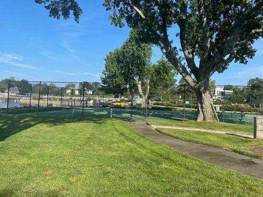 Exterior, Tennis Courts