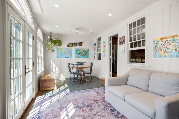 Dining room, Interior, Recessed Lighting