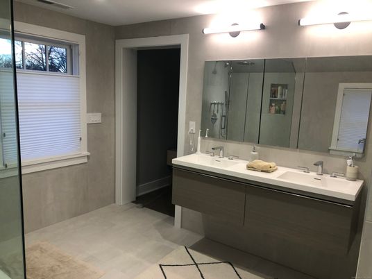 Bathroom, Dual Sink Vanities, Interior